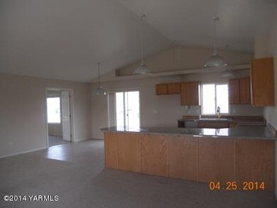 Kitchen-dining