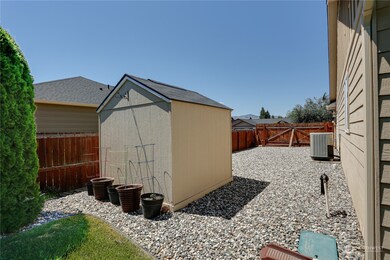 343 N Newark Ave, East Wenatchee, WA 98802 - photo 7