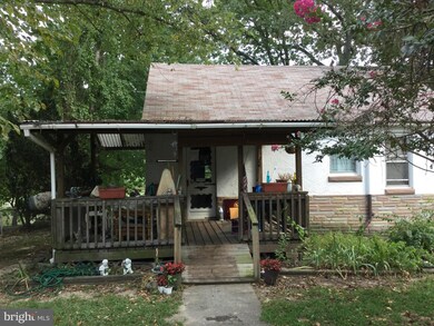 1228 Hillcreek Rd, Pasadena, MD 21122 - photo 5