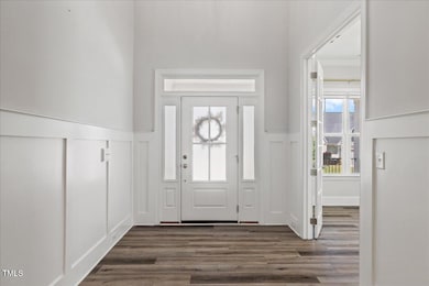 1513 Armscroft Ln, Apex, NC 27502 - photo 2