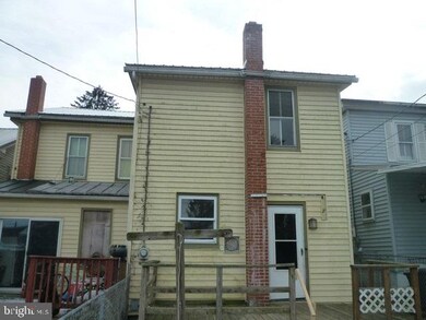 432 Gantt St, Newport, PA 17074 - photo 2