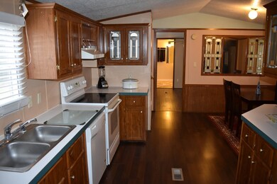 33011 Bear Branch Ln, Magnolia, TX 77354 - photo 5