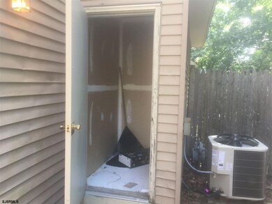 15 Cambridge Townhouse Dr unit 15, Egg Harbor Township, NJ 08234 - photo 6