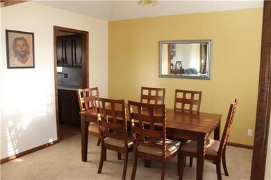 10237 Noland Rd, Lenexa, KS 66215 - photo 3