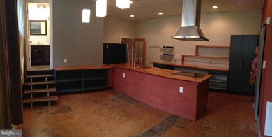 309 N Braddock St, Winchester, VA 22601 - photo 2