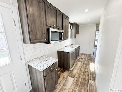 44 Retreat Way, Fenton Township, MI 48430 - photo 6