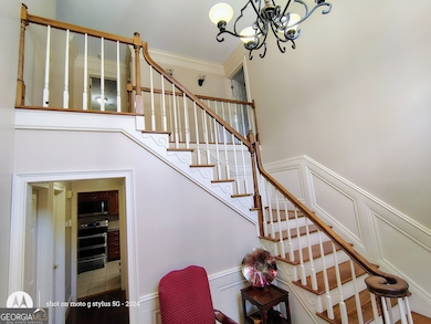 5121 Huntshire Ln SW, Lilburn, GA 30047 - photo 6