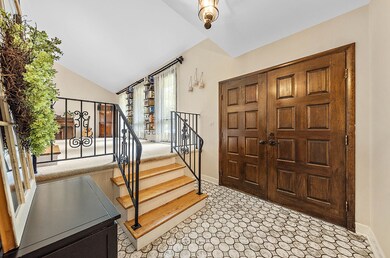 1807 Cliffside Ct, Naperville, IL 60565 - photo 4