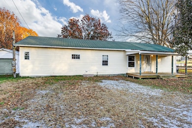 412 College St, Petersburg, TN 37144 - photo 3
