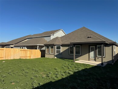 196 Coopers Hawk Crest, Cedar Creek, TX 78612 - photo 5