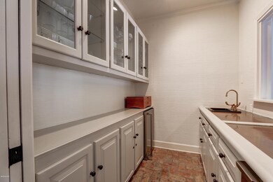 301 Old Settlement Rd -8