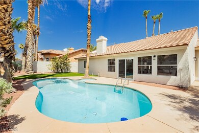 3635 Willow Bend Ct, Las Vegas, NV 89121 - photo 4