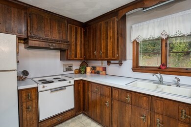 75 James St, Ludlow, MA 01056 - photo 7