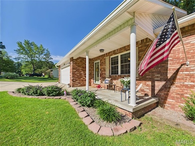 6203 Pinecrest Dr, Poplar Bluff, MO 63901 - photo 2