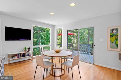 6122 Beachway Dr, Falls Church, VA 22041 - photo 5