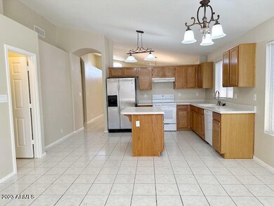 921 E Orchid Ln, Chandler, AZ 85225 - photo 5