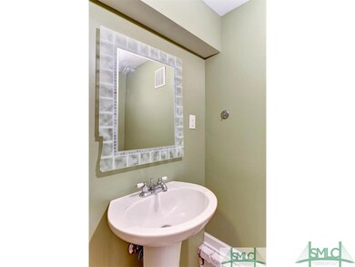 19 E 44th St, Savannah, GA 31405 - photo 4