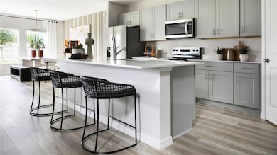 36743 Sagemoor Dr, Zephyrhills, FL 33541 - photo 2