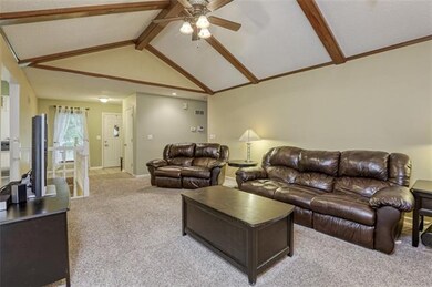5560 Meadowsweet Ln, Shawnee, KS 66226 - photo 6