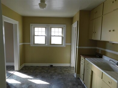 2526 Farrington St, Terre Haute, IN 47803 - photo 5