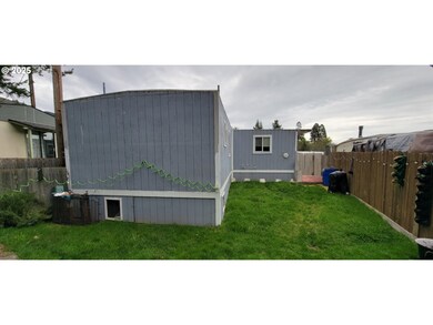 97883 Court St unit 59, Brookings, OR 97415 - photo 2