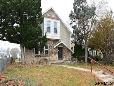 2146 S 33rd St, Omaha, NE 68105 - photo 2