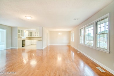 8463 Fieldcrest Rd_www.scalaphotography.