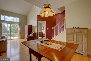 892 Walnut St, New Holland, PA 17557 - photo 5