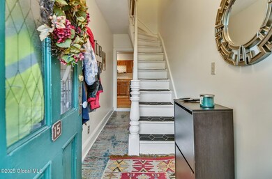 6-web-or-mls-006-15-wilbur-st-albany-ny-
