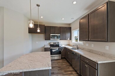 101 Deer Creek Dr, Mount Washington, KY 40047 - photo 4