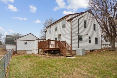 2643 E Sheridan Ave, Des Moines, IA 50317 - photo 3