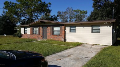 7410 La Ventura Dr S, Jacksonville, FL 32210 - photo 6