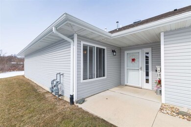 4003 Legacy Ln unit 1, Cedar Falls, IA 50613 - photo 2