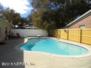 5015 Dian Wood Dr E, Jacksonville, FL 32210 - photo 4