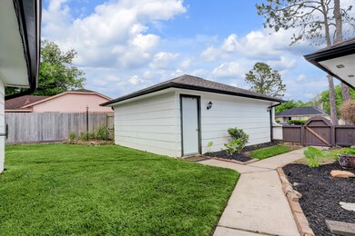 5214 Appleblossom Ln, Friendswood, TX 77546 - photo 4