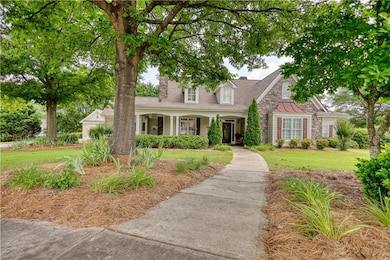 Front yard & sidewalk