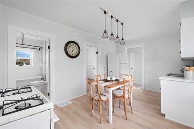 14 Wheeler St, Warwick, RI 02889 - photo 5