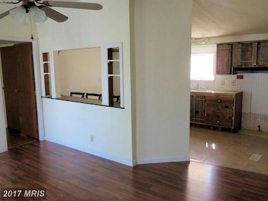 1024 Warm Spring Rd, Chambersburg, PA 17202 - photo 4