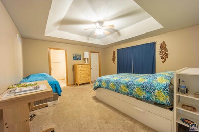 4432 SE Oakview Ln, Topeka, KS 66609 - photo 5