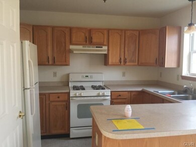 115 Upper Middle Creek Rd, Kunkletown, PA 18058 - photo 4