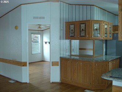 241 Twin Oaks Loop, Winston, OR 97496 - photo 6