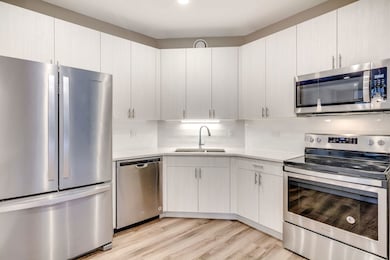 1730 N Clark St unit 102, Chicago, IL 60614 - photo 3