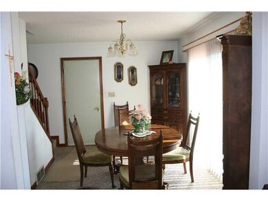 Dining Room Apartment 1