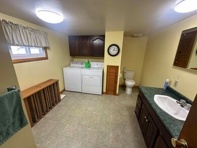 20 Pine St, East Millinocket, ME 04430 - photo 7