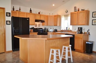 319 Beverly Ave, Medical Lake, WA 99022 - photo 3