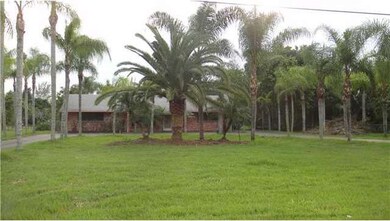 5621 SW 185th Way, Southwest Ranches, FL 33332 - photo 2