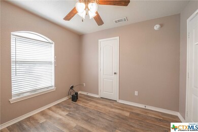 2405 Isabelle Dr, Copperas Cove, TX 76522 - photo 5