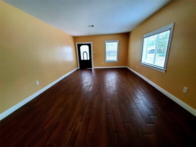 7212 Ray St, Houston, TX 77093 - photo 5