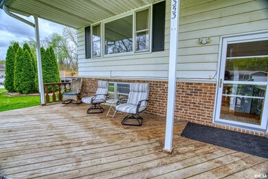 4353 N Koerner Rd, Peoria, IL 61615 - photo 2