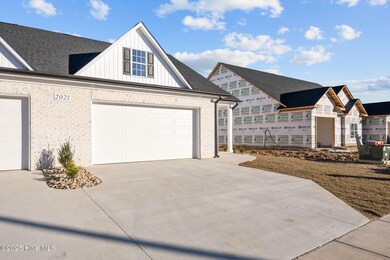 2013 Dartford Dr unit B, Greenville, NC 27834 - photo 4